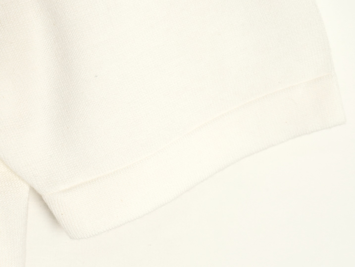 l0*is V*t0n airplane jacquard crew neck knit short sleeves