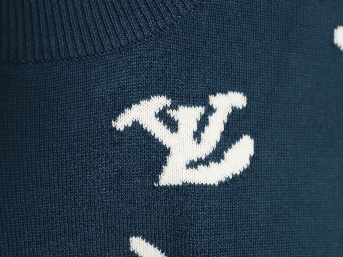 l0*is V*t0n jazz trumpeter knit short sleeve