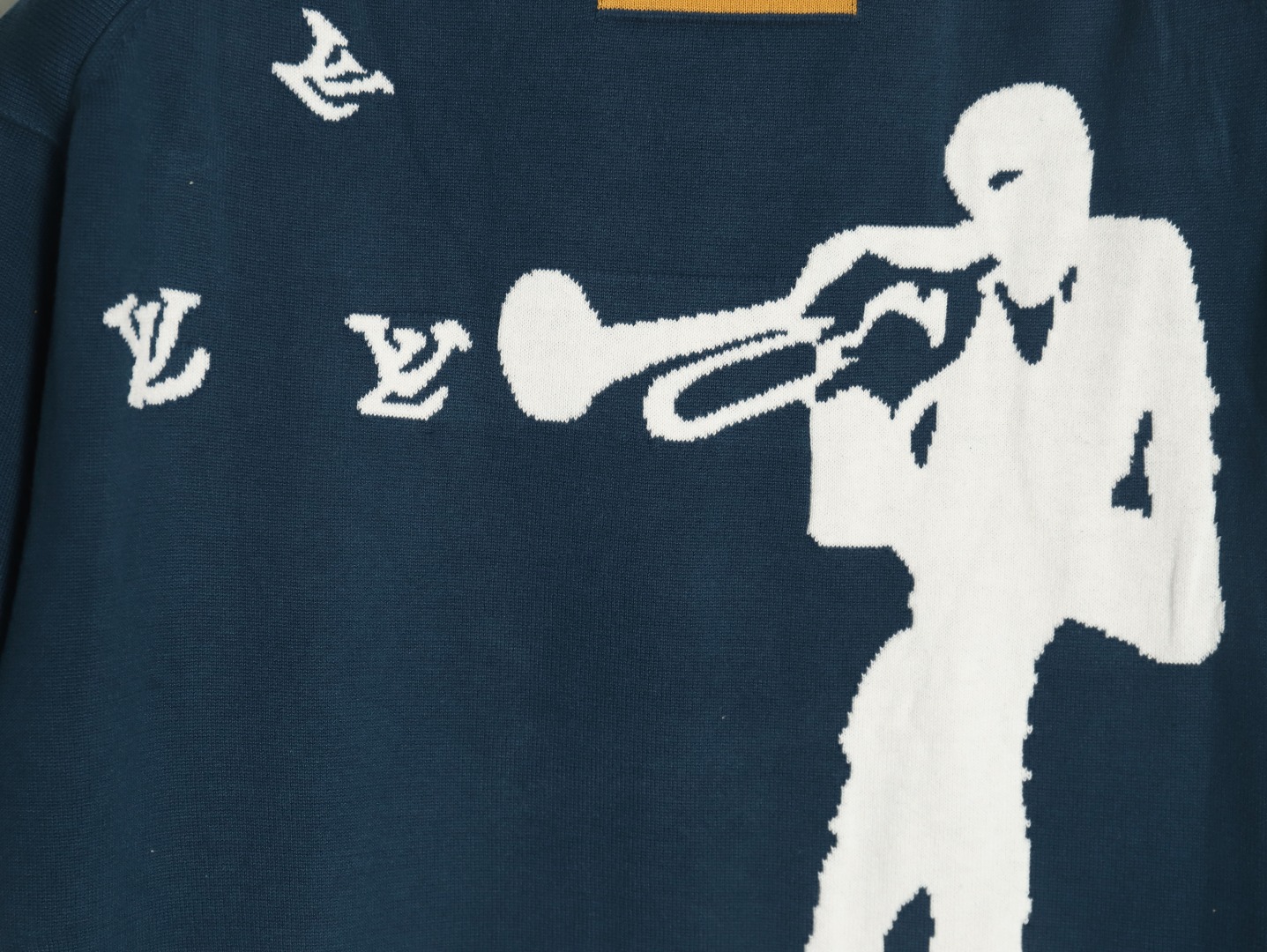 l0*is V*t0n jazz trumpeter knit short sleeve