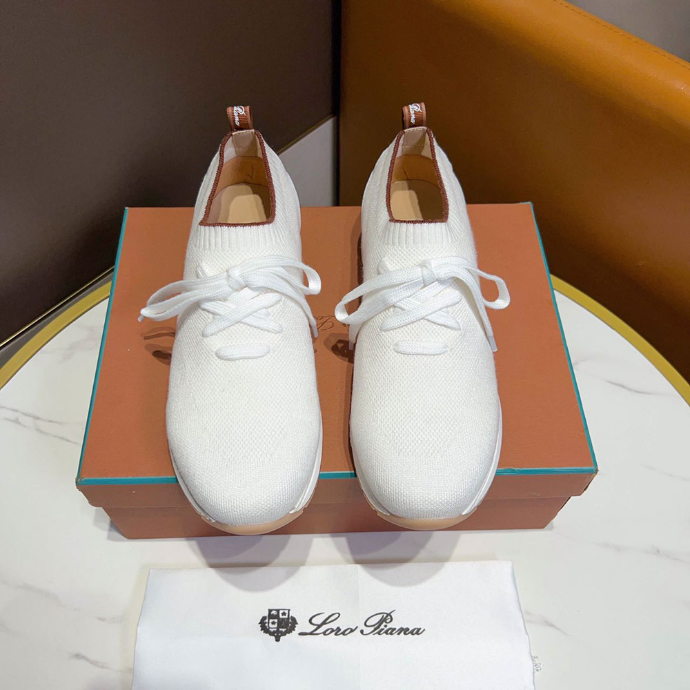 L**o p*ana flexy walk sneaker