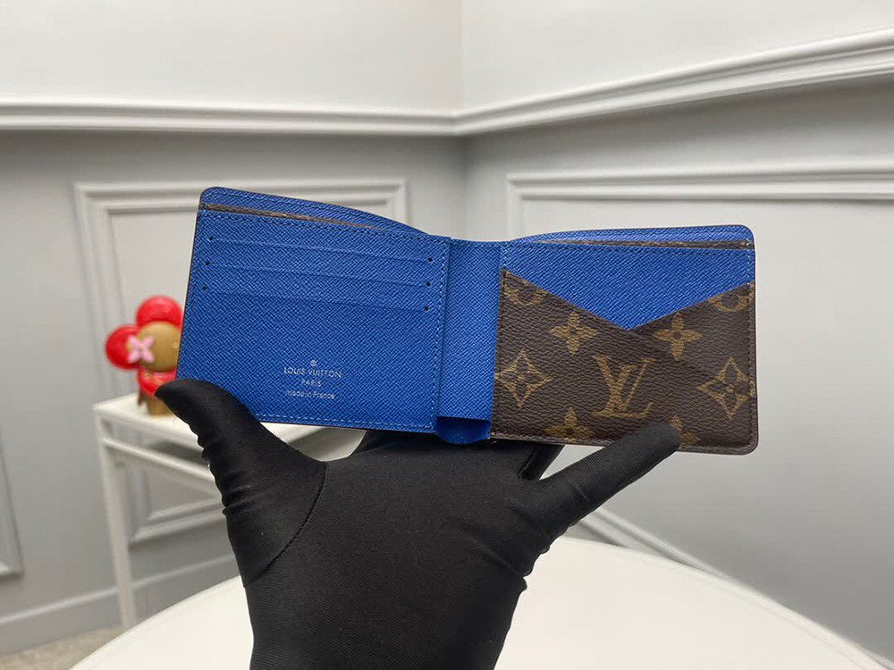 l0*is V*t0n wallets m12835 11.5*9*1.5cm