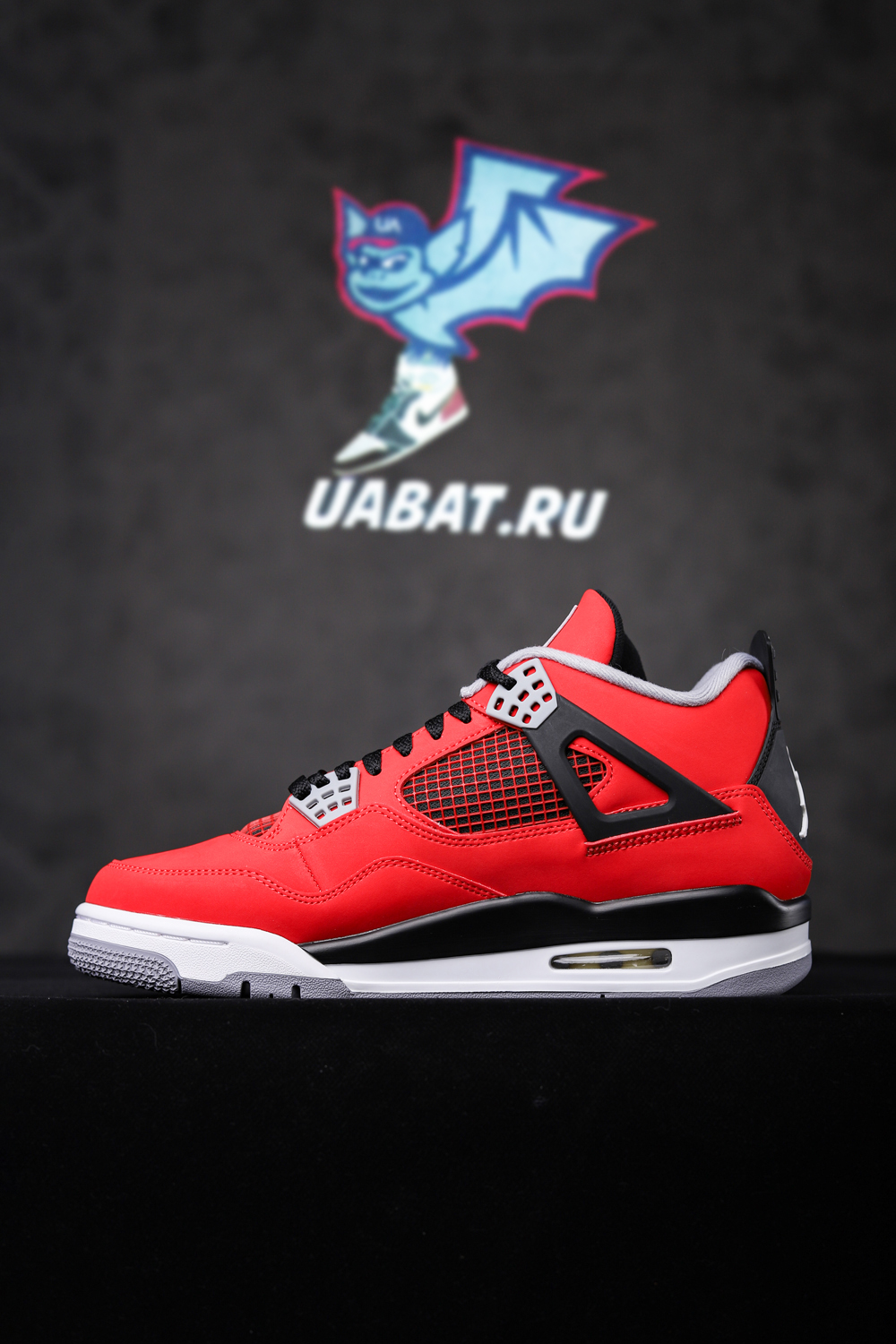 AIR JORDAN 4 RETRO 