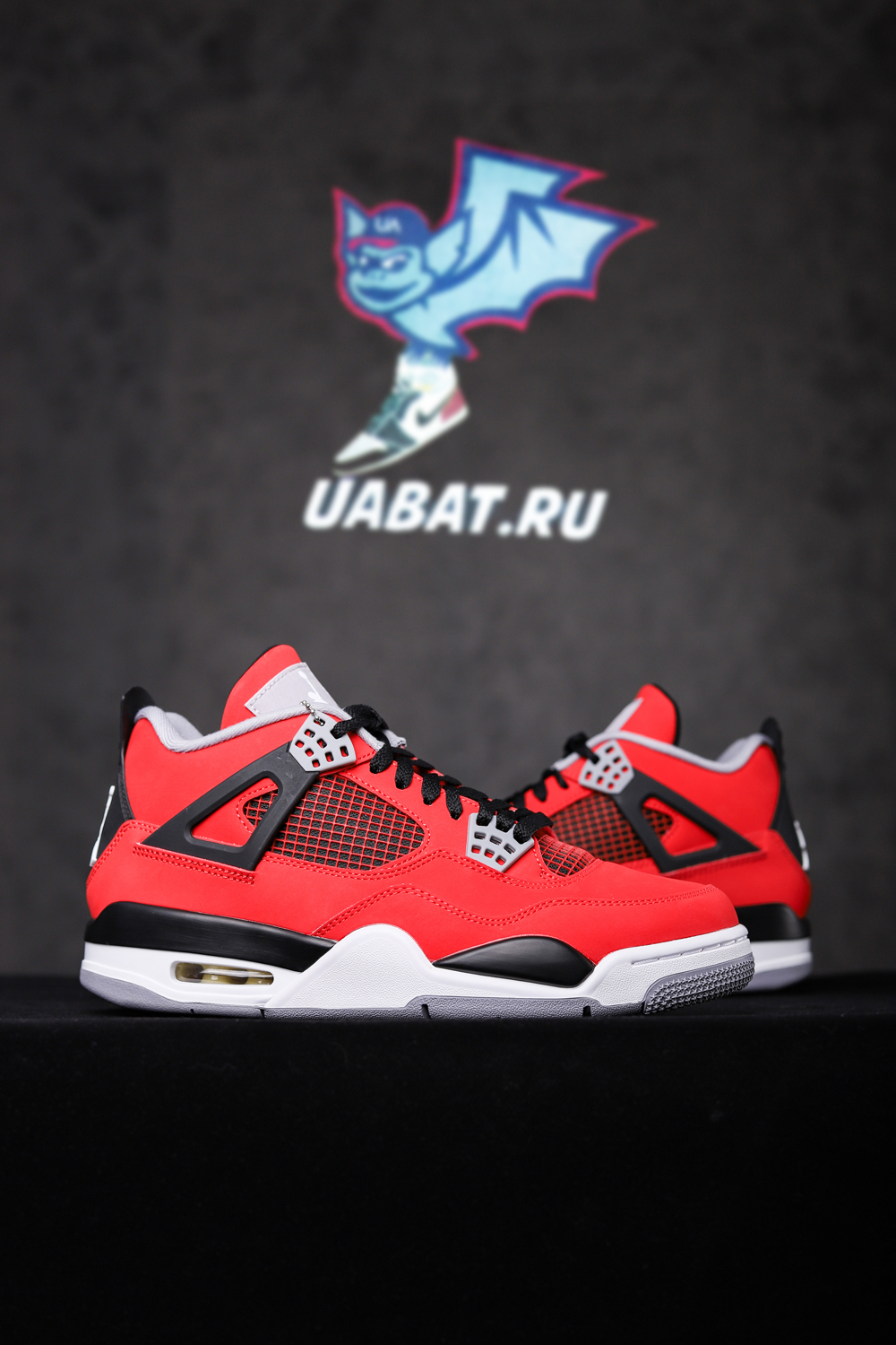 AIR JORDAN 4 RETRO 