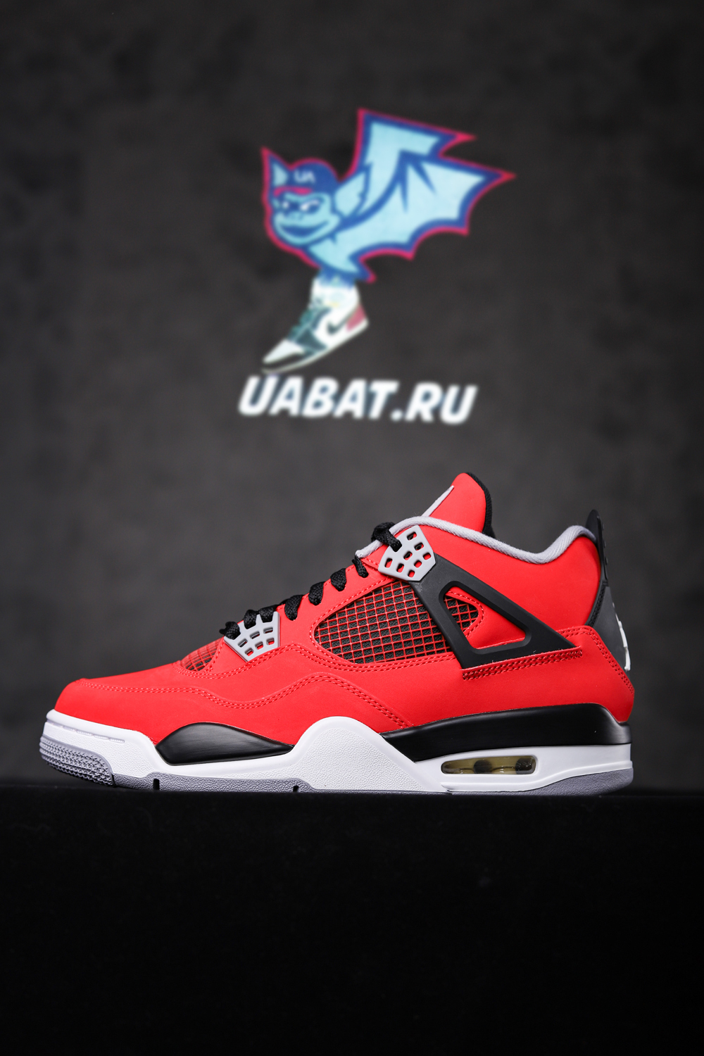 AIR JORDAN 4 RETRO 