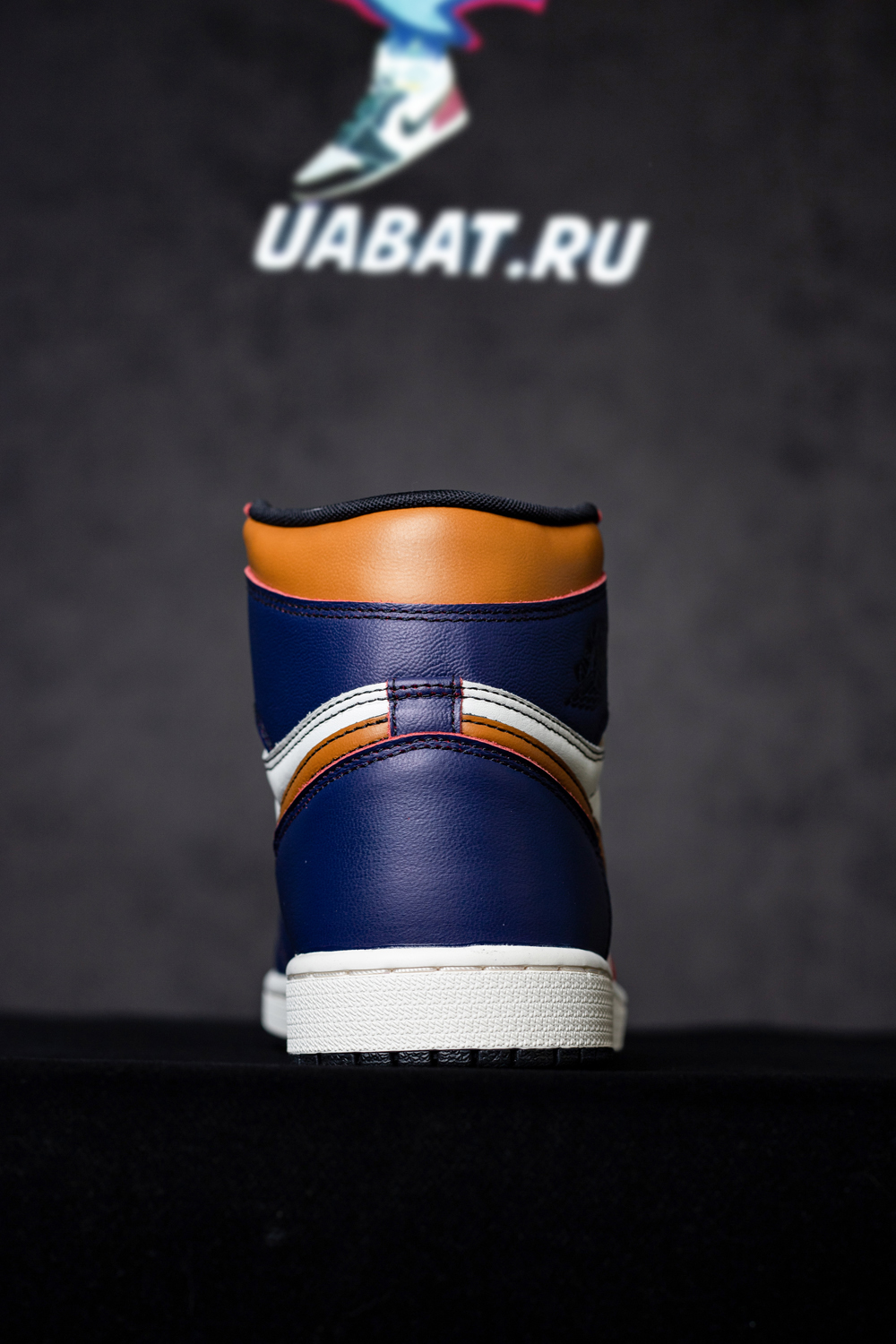 AIR JORDAN 1 HIGH OG DEFIANT "LA TO CHICAGO"