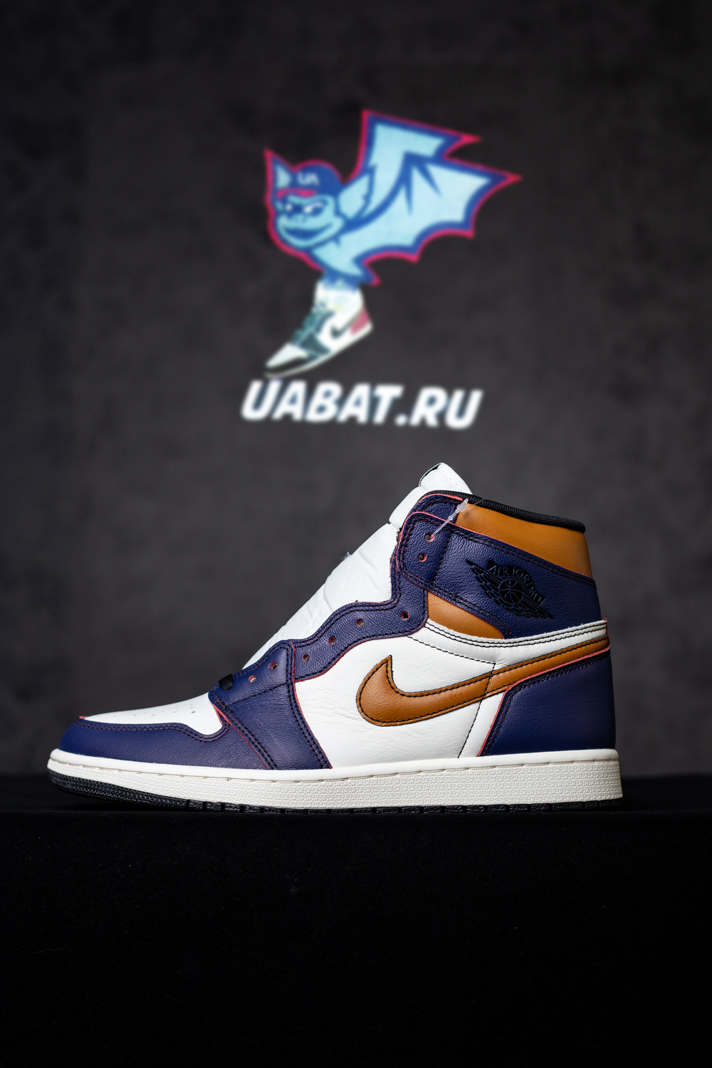 AIR JORDAN 1 HIGH OG DEFIANT "LA TO CHICAGO"