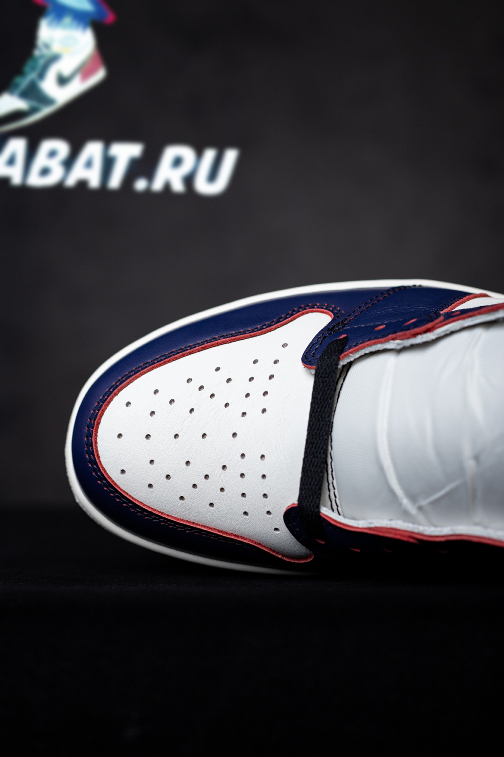 AIR JORDAN 1 HIGH OG DEFIANT "LA TO CHICAGO"