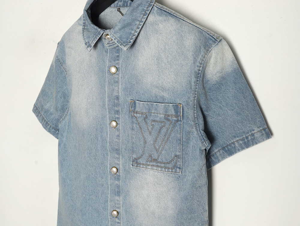 l0*is V*t0n embroidered pocket denim short sleeve shirt jacket