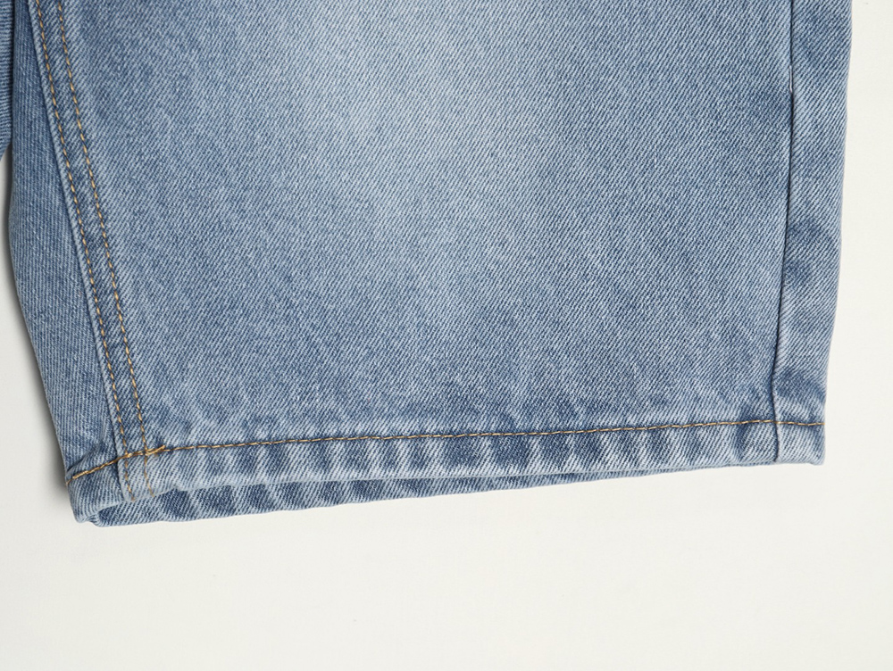 l0*is V*t0n embroidered pocket denim shorts