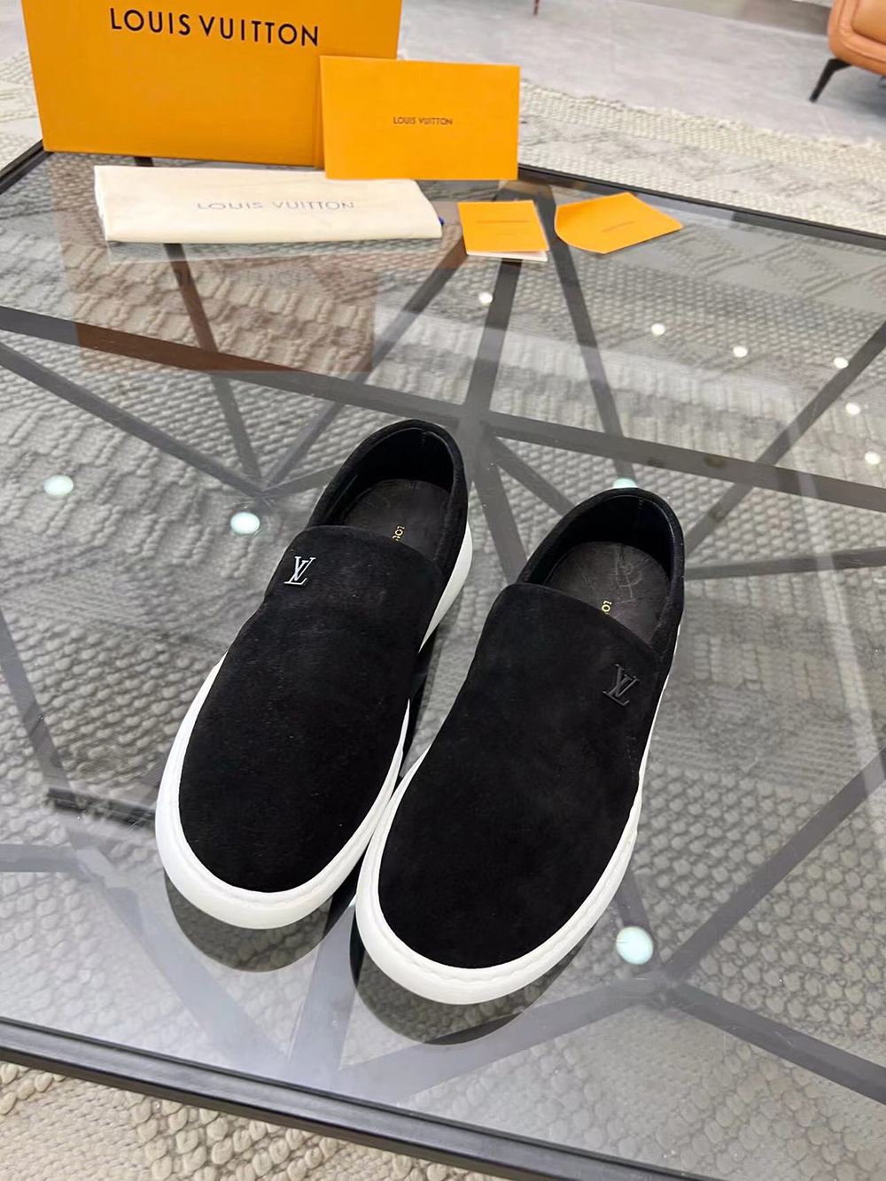 l0*is V*t0n pacific moccasin loafer