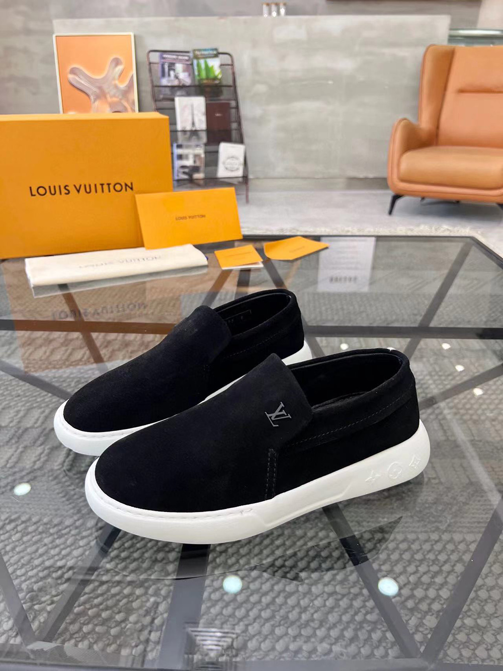 l0*is V*t0n pacific moccasin loafer