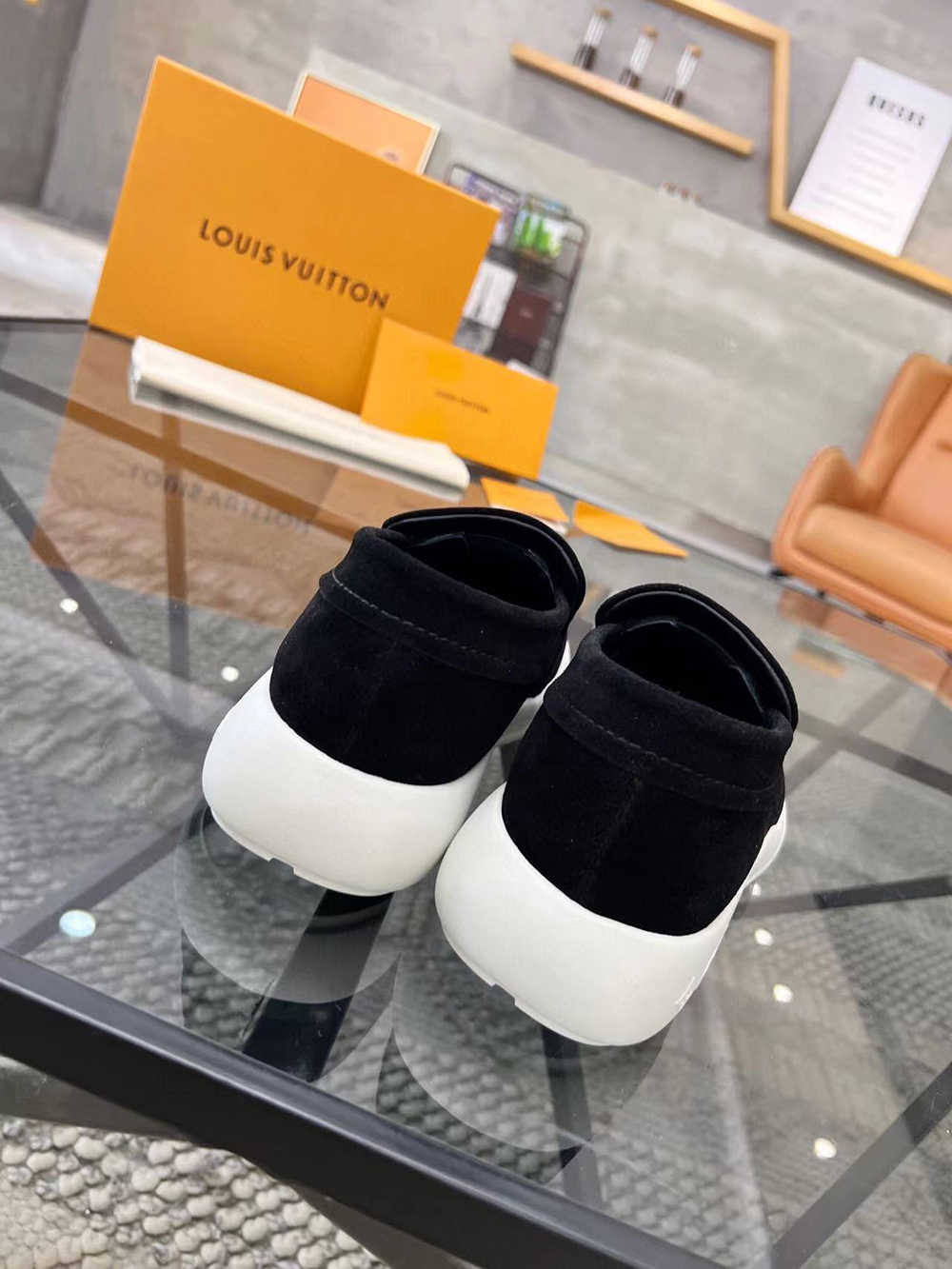 l0*is V*t0n pacific moccasin loafer