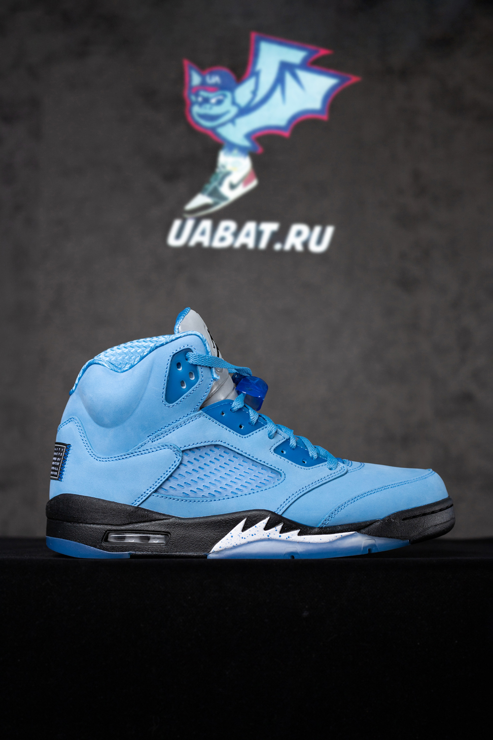 AIR JORDAN 5 UNC