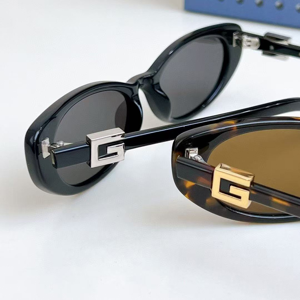 G*u*i eyeglasses g1680s