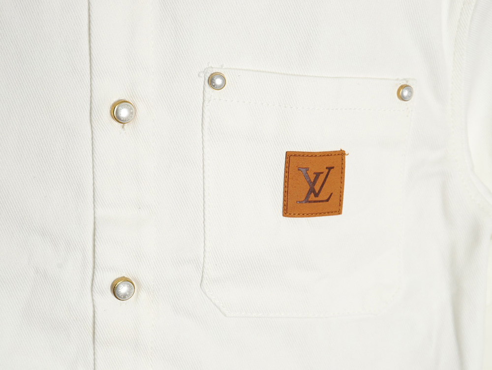 l0*is V*t0n leather label pocket short sleeve denim shirt