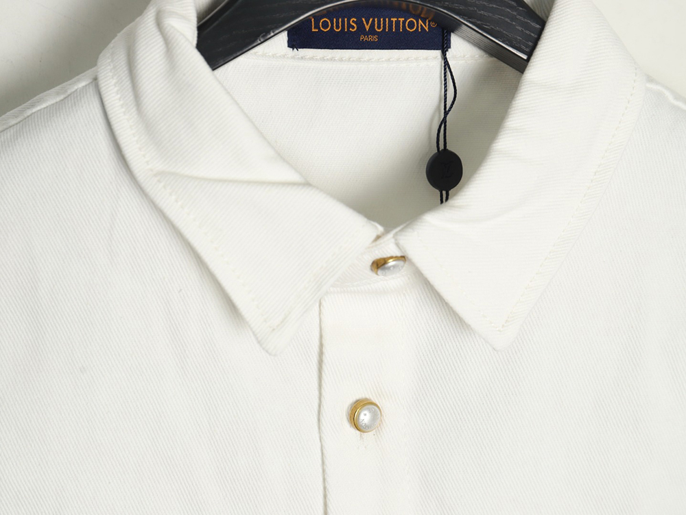 l0*is V*t0n leather label pocket short sleeve denim shirt