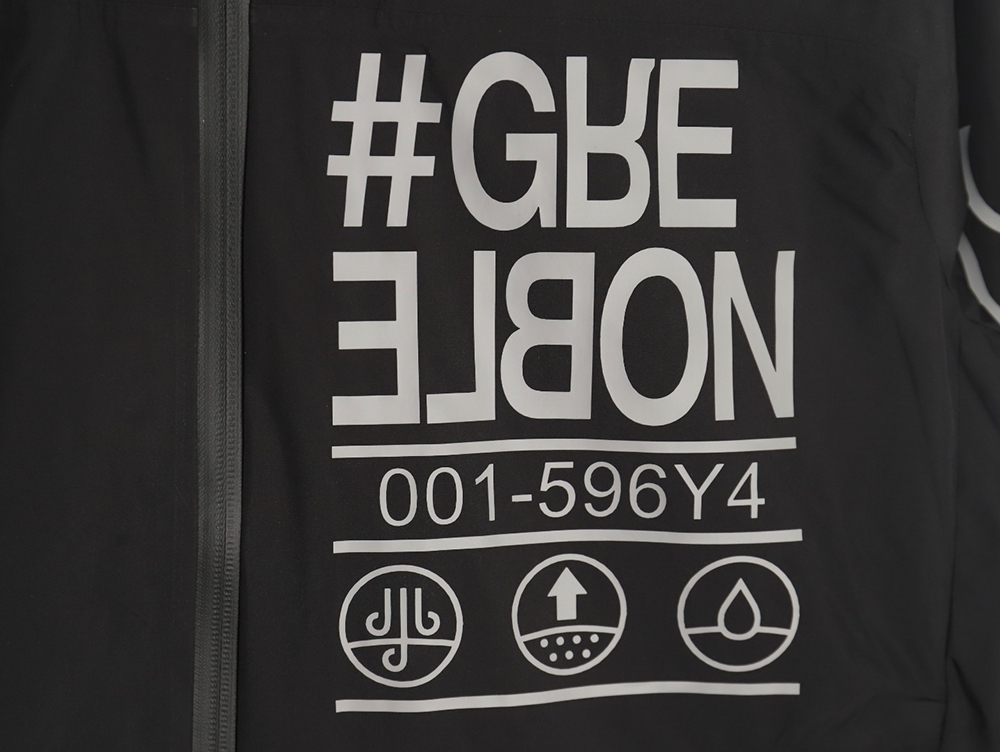 Moncler Chest Lettering Print Light Jacket TSK1