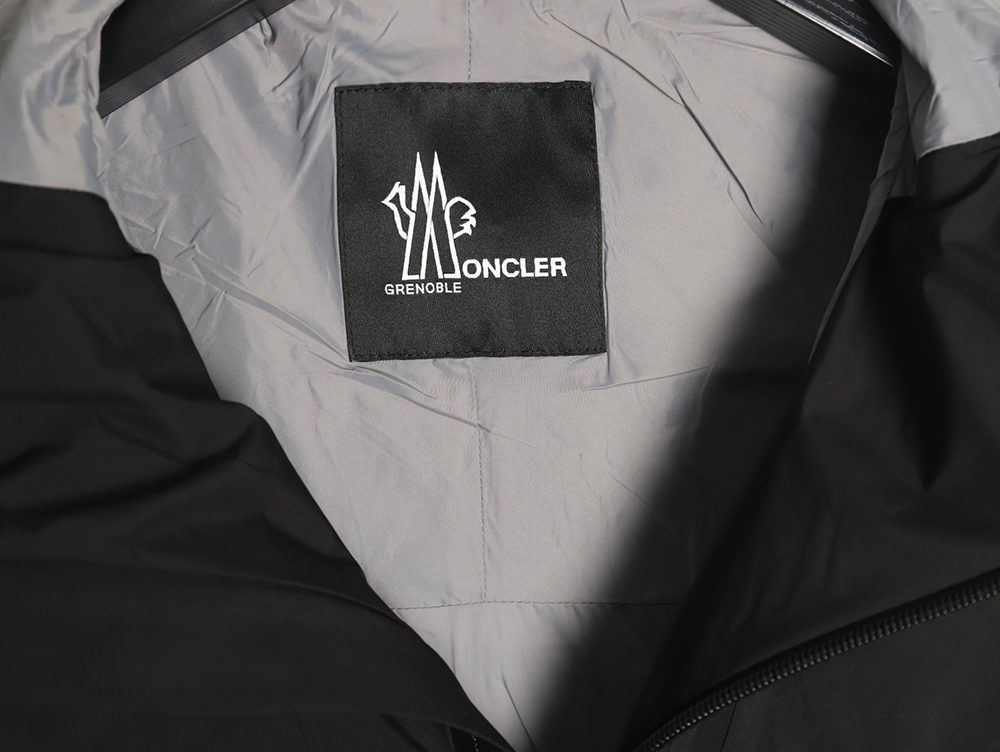 Moncler Chest Lettering Print Light Jacket TSK1