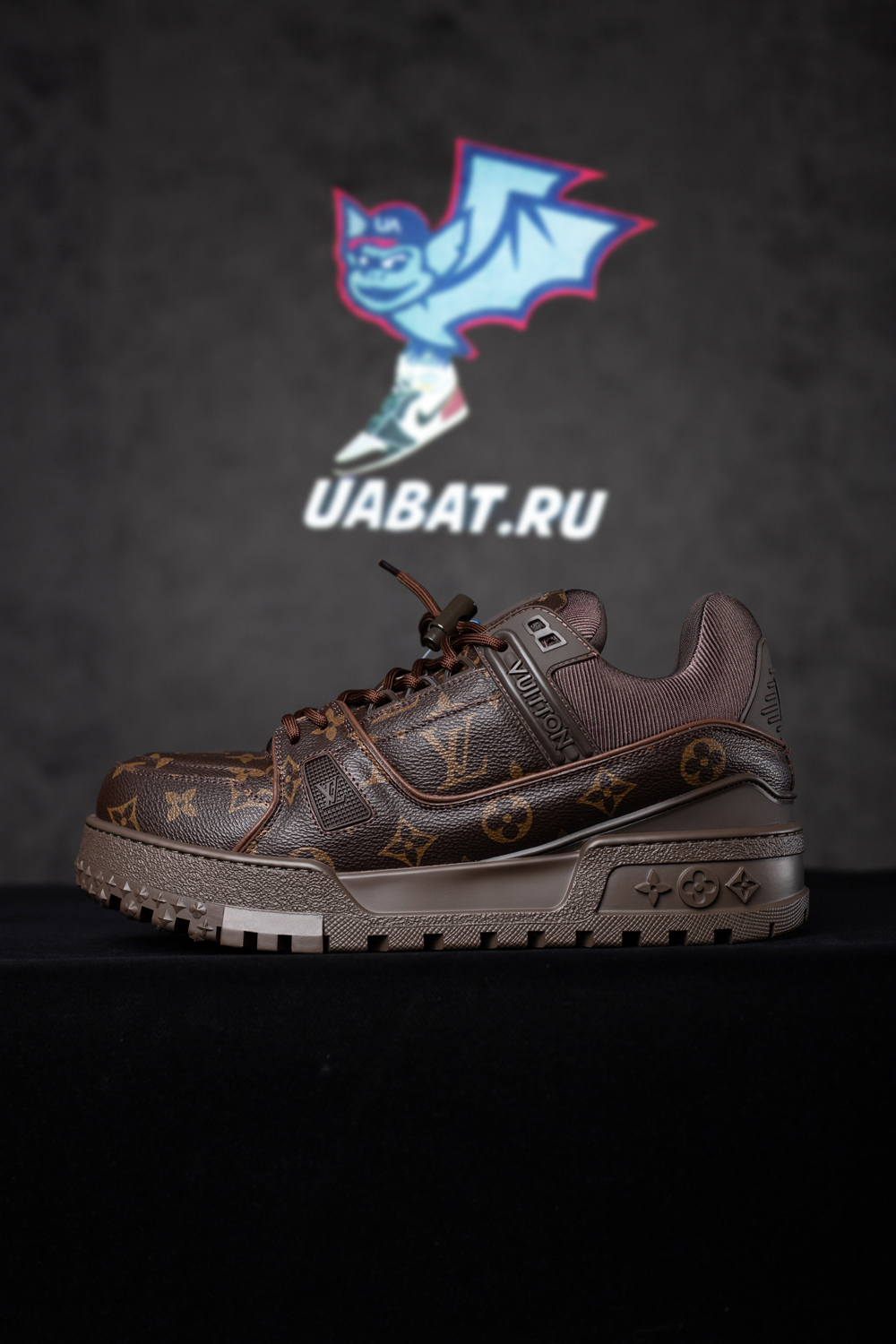 l0*is V*t0n trainer maxi sneaker 1ad7dt