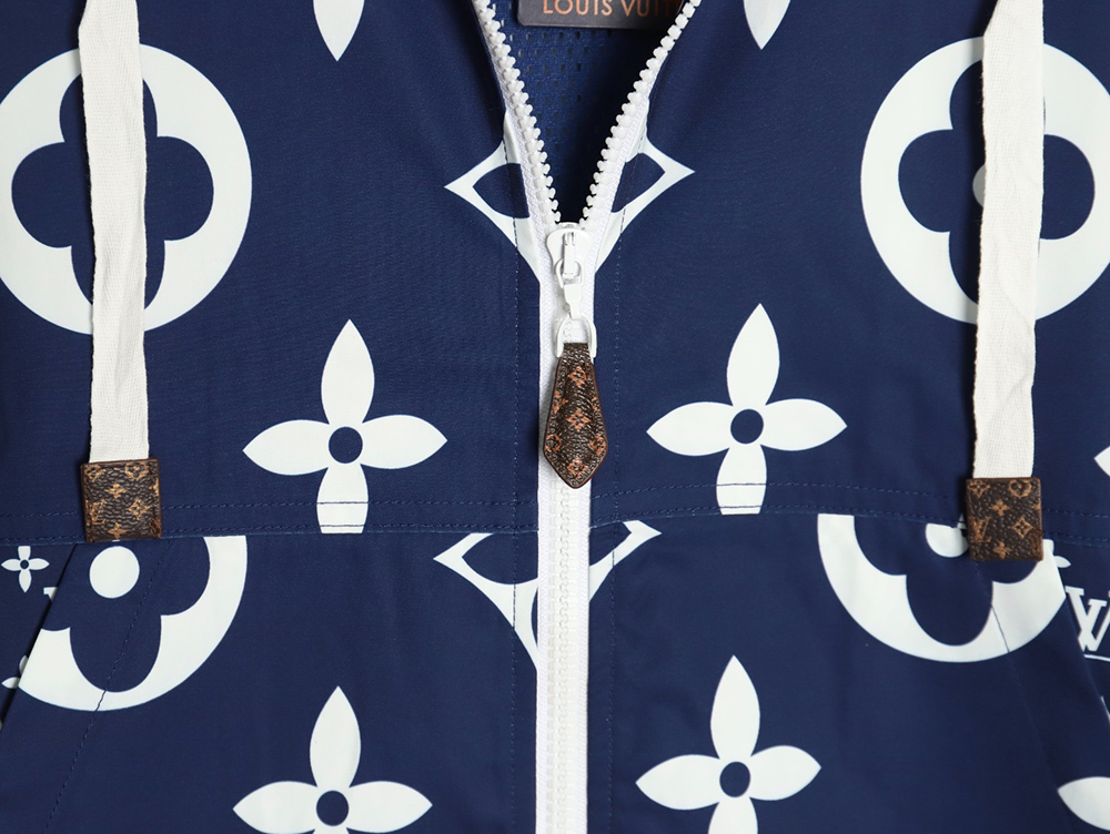 l0*is V*t0n all over print monogram trench coat