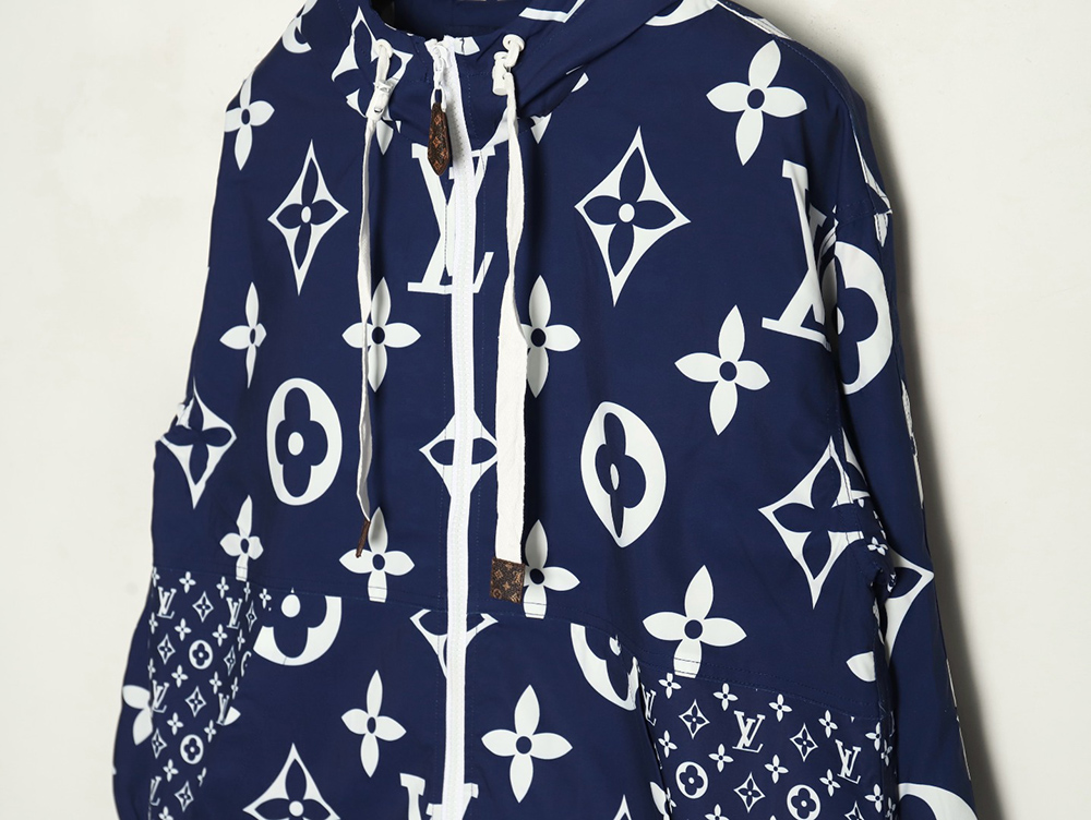 l0*is V*t0n all over print monogram trench coat