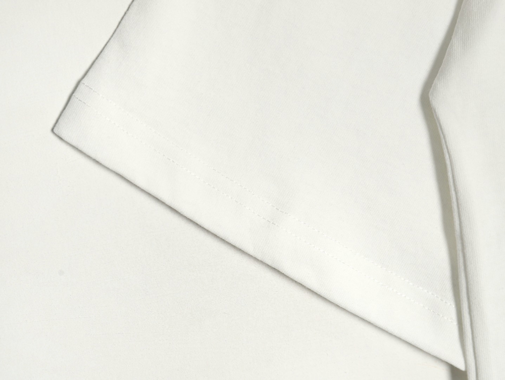 l0*is V*t0n red letter embroidered round neck short-sleeved t-shirt