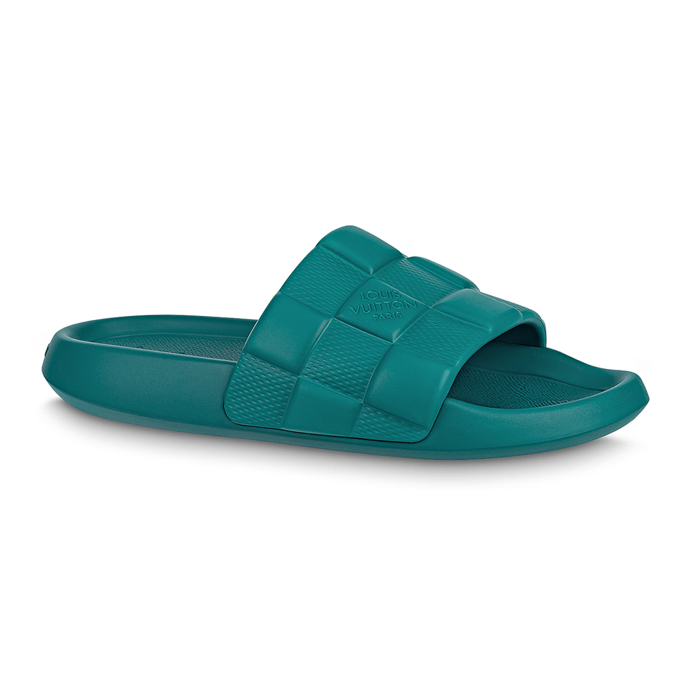 l0*is V*t0n waterfront slides