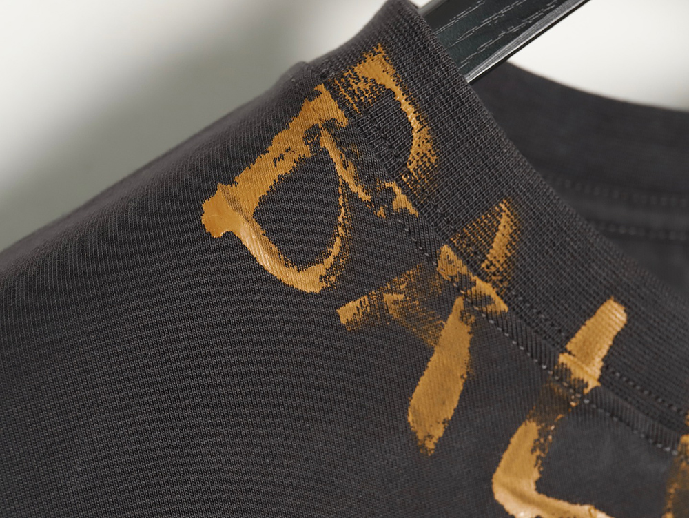 Ba*len*cia*ga washed hand-painted lettering round neck t-shirt