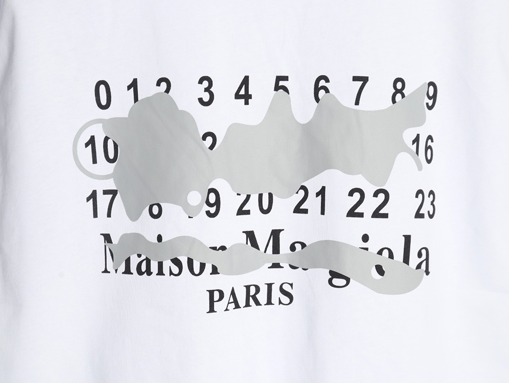 ma*s*n Ma*i*la graffiti short-sleeved t-shirt