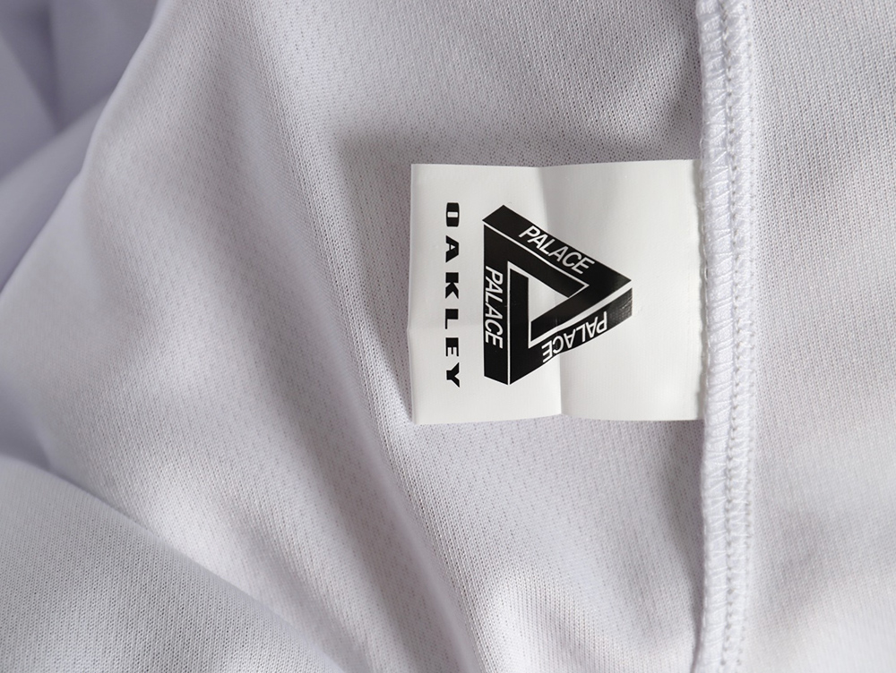 Palace & Oakley joint reflective mesh short-sleeve