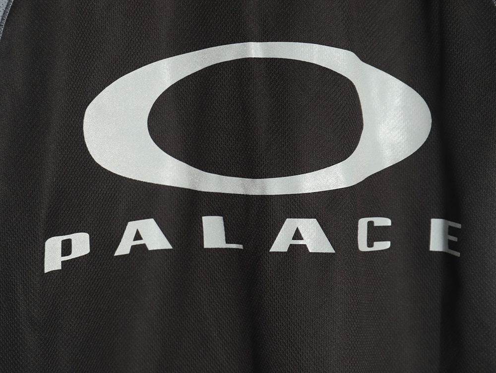 Palace & Oakley joint reflective mesh short-sleeve TSK1