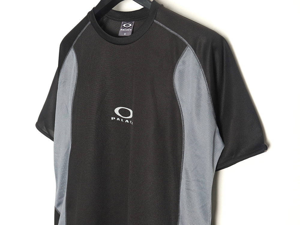 Palace & Oakley joint reflective mesh short-sleeve TSK1