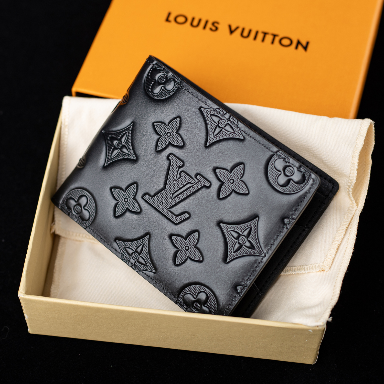 l0*is V*t0n wallets m62901 11.5*9*1.5cm