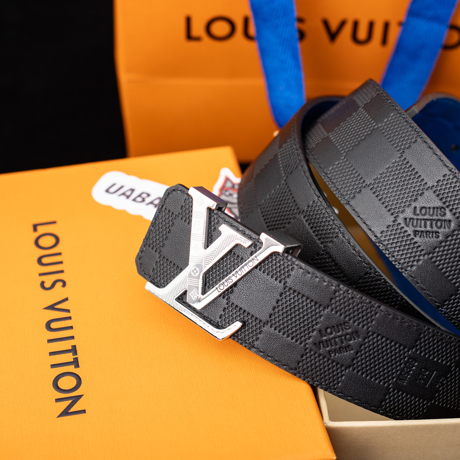 l0*is V*t0n belts m10770 40mm