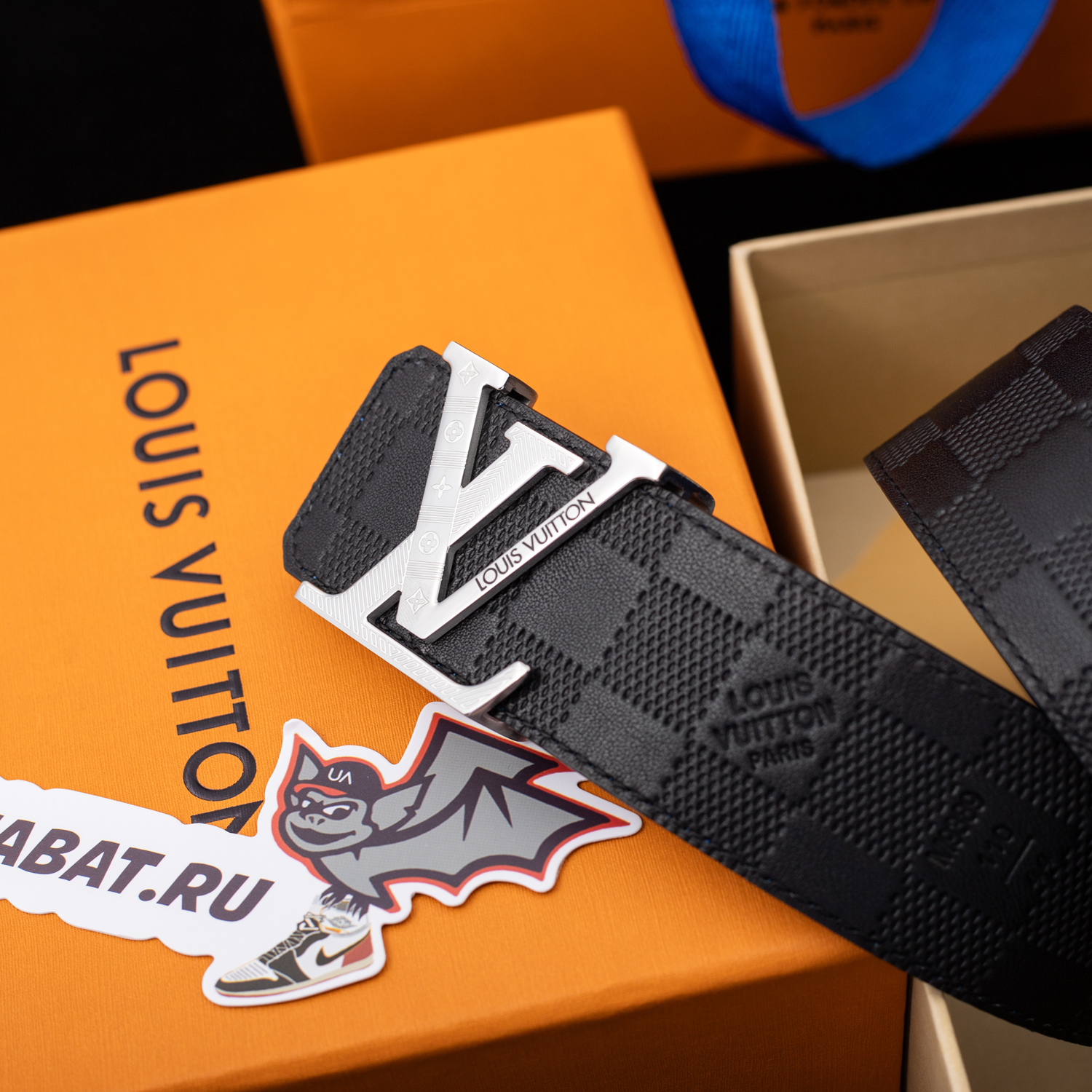 l0*is V*t0n belts m10770 40mm