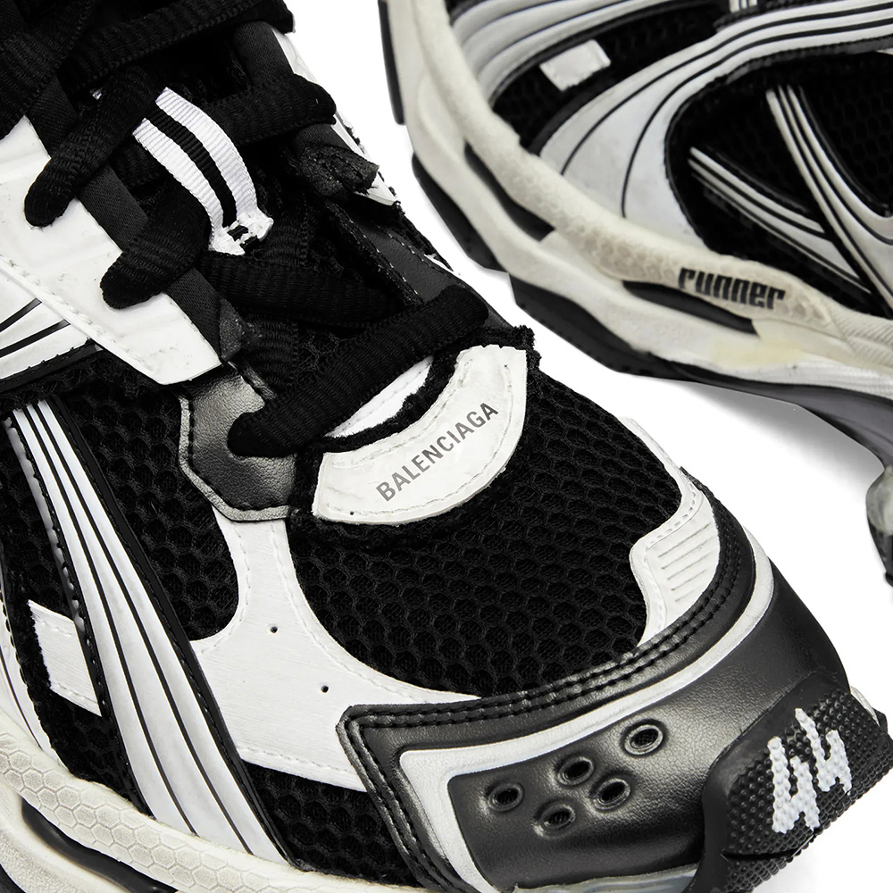 Ba*len*cia*ga runner sneaker 