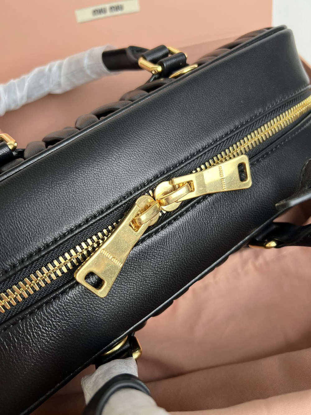 Miu Miu Arcadie matelassé nappa leather bags 5BB148 27*12*9cm