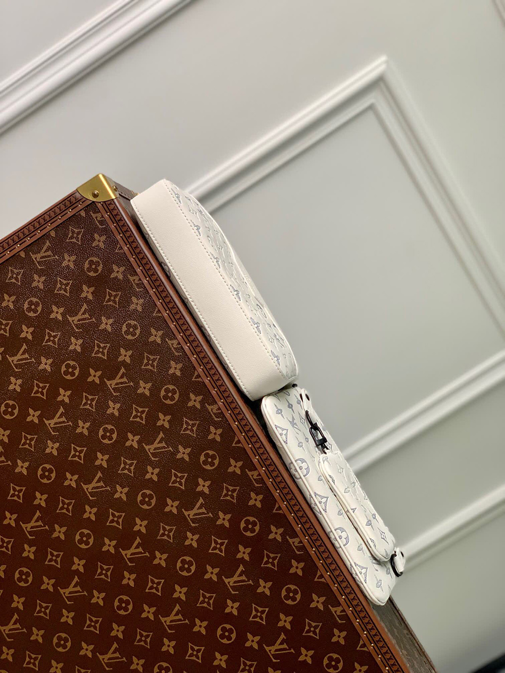 l0*is V*t0n trio messenger bags m24754 25*18.5*7cm