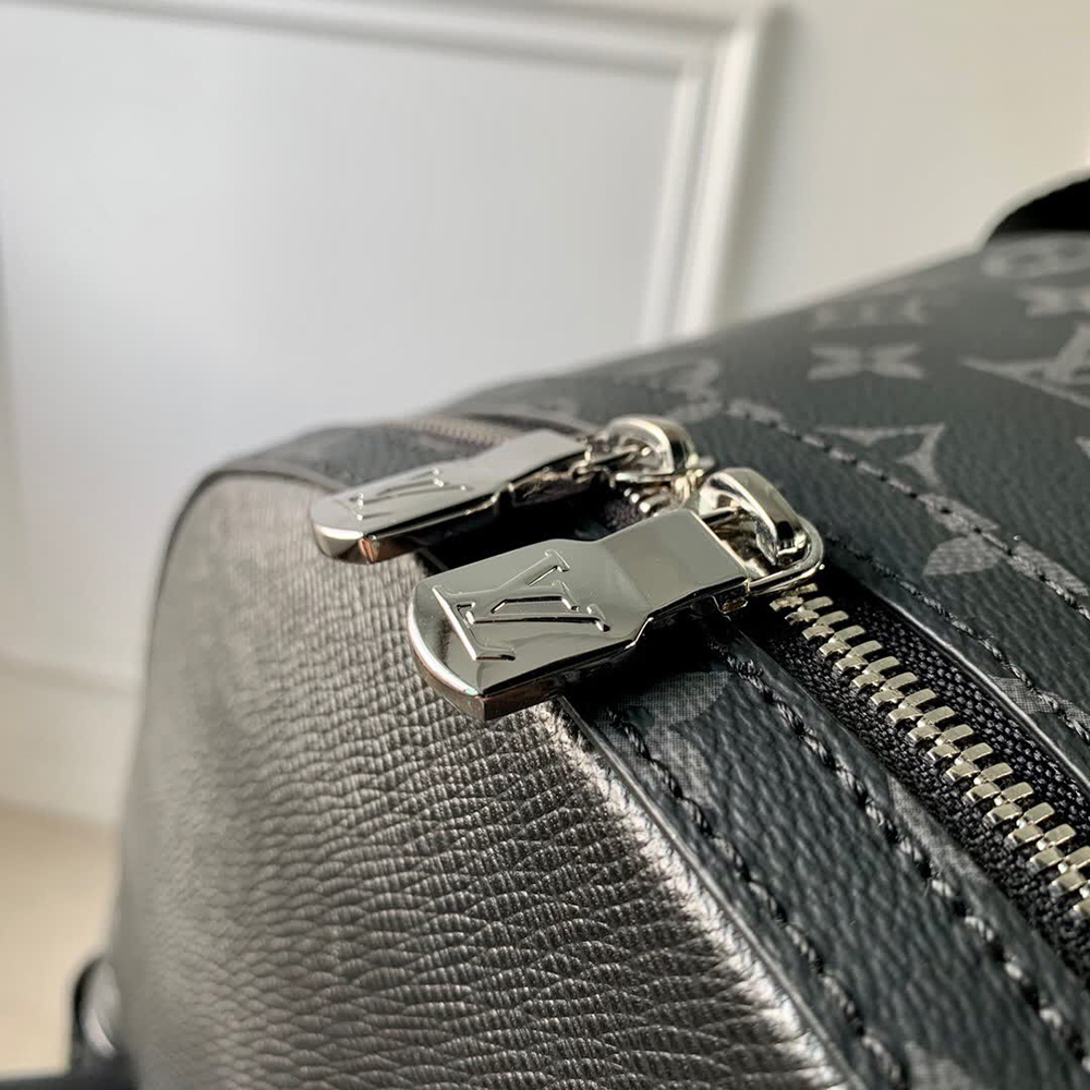 l0*is V*t0n discovery backpack m31033 29*38*20cm