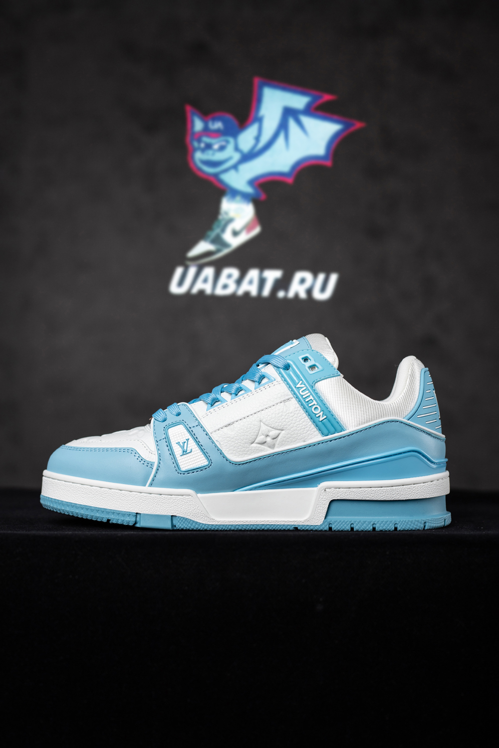 l0*is V*t0n trainer low white sky blue