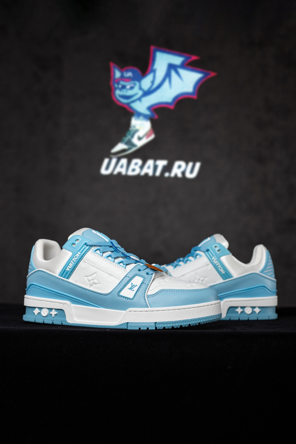 l0*is V*t0n trainer low white sky blue