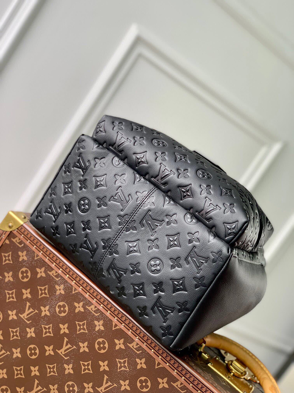 l0*is V*t0n discovery backpacks m46553 29*38*20cm