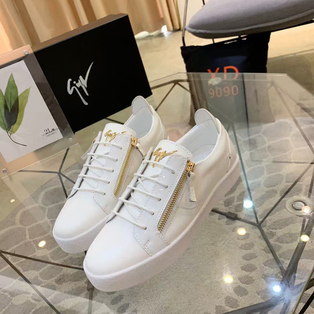 Giuseppe Zanotti Gail Low-top lace-up sneakers