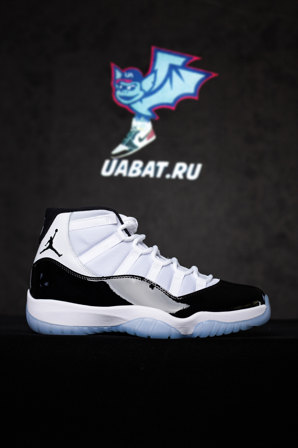 AIR JORDAN 11 RETRO "CONCORD "