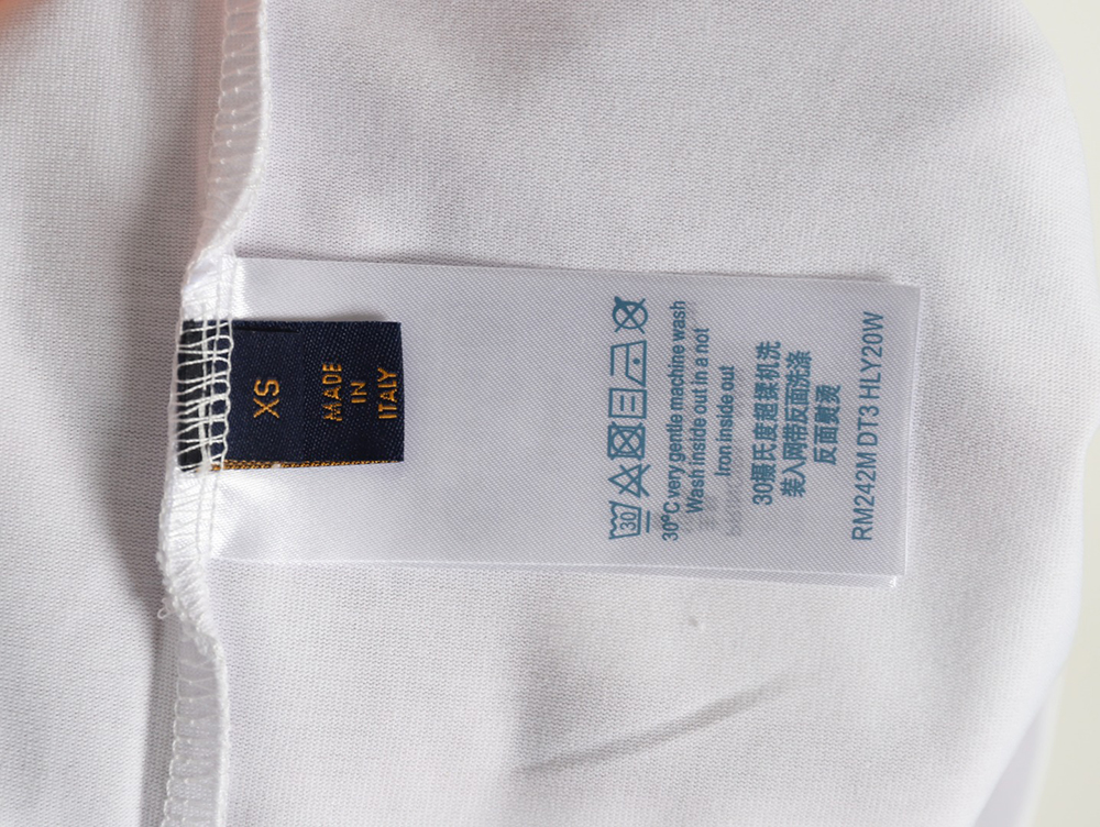 l0*is V*t0n world map art print rhinestone short sleeve t-shirt