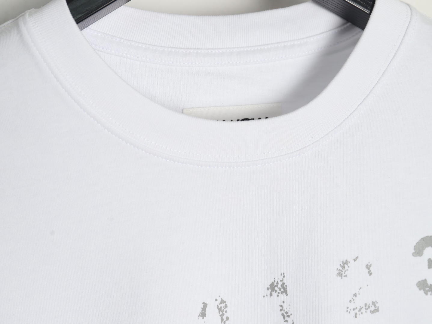 ma*s*n Ma*i*la digital painting mottled graffiti round neck short-sleeved t-shirt