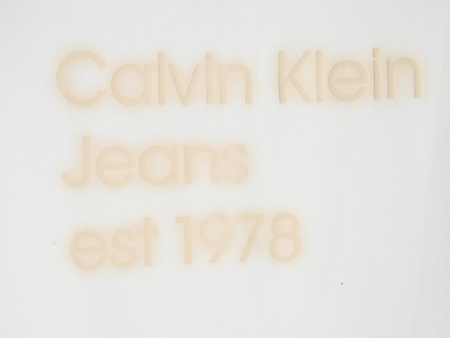 Calvin Klein small embroidery back print short sleeves