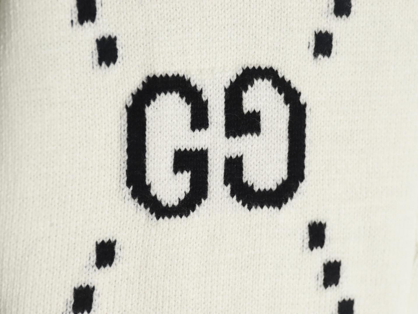 G*u*i double g jacquard cable-knit polo short sleeves