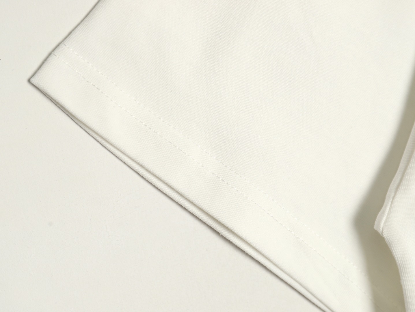 l0*is V*t0n back checkerboard short sleeve t-shirt