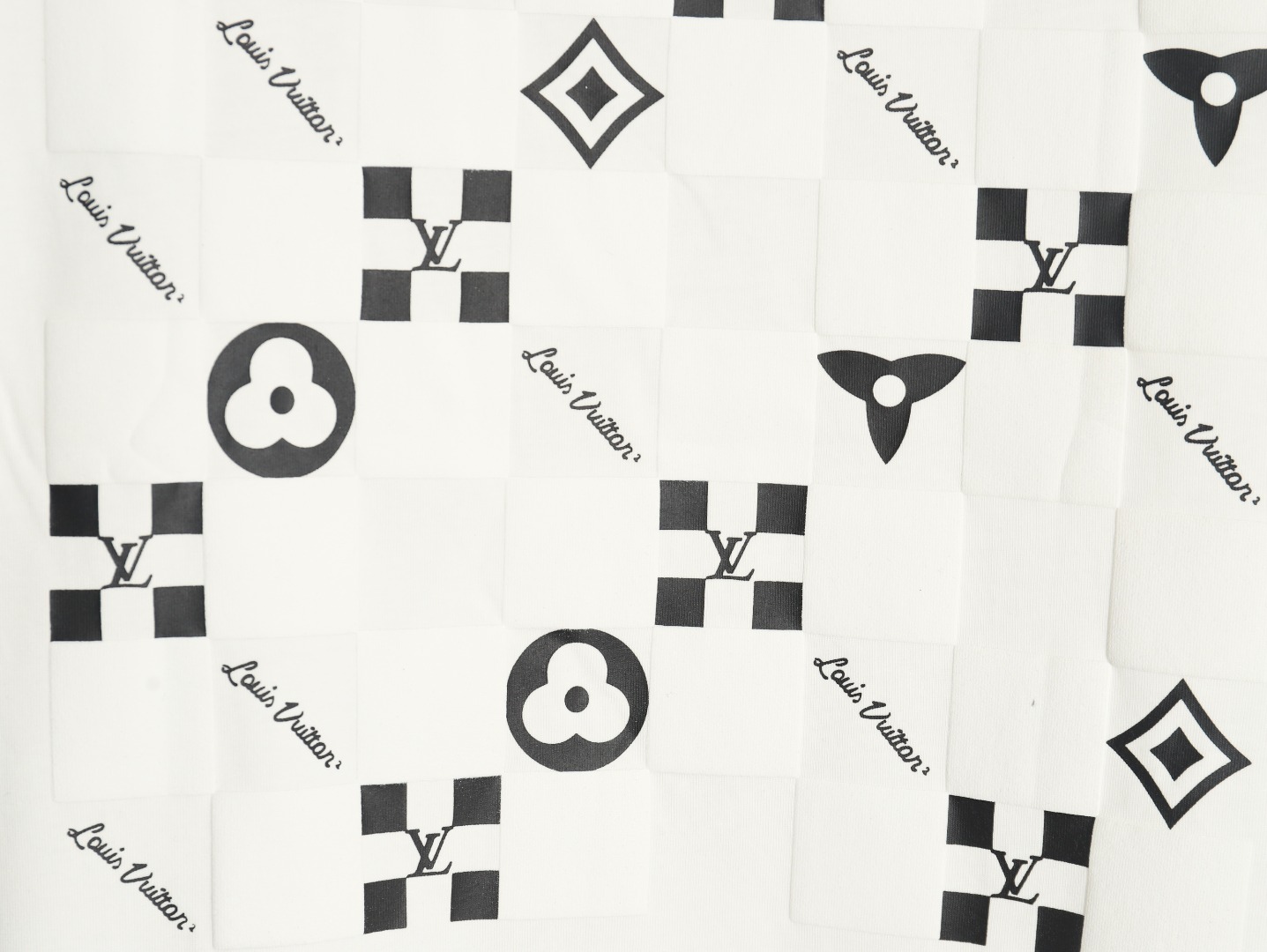 l0*is V*t0n back checkerboard short sleeve t-shirt